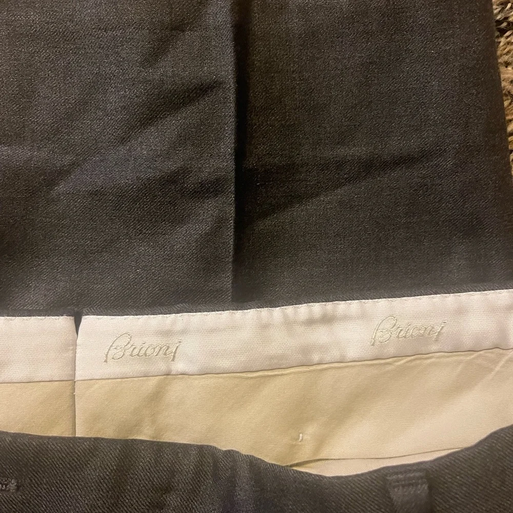 Brioni Men's Elegant Black Dress Pants Gray 40R